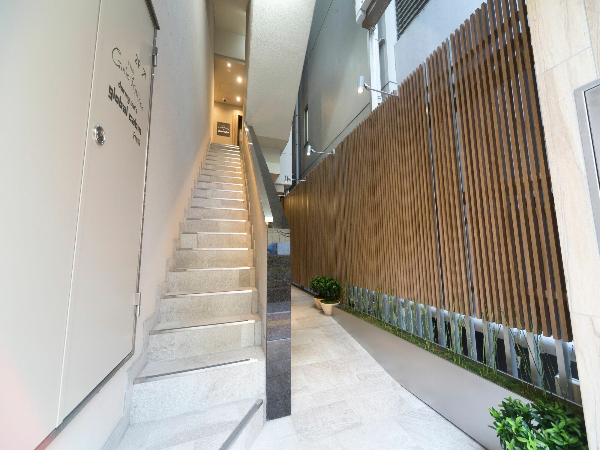 Global Cabin Tokyo Suidobashi Tóquio Exterior foto