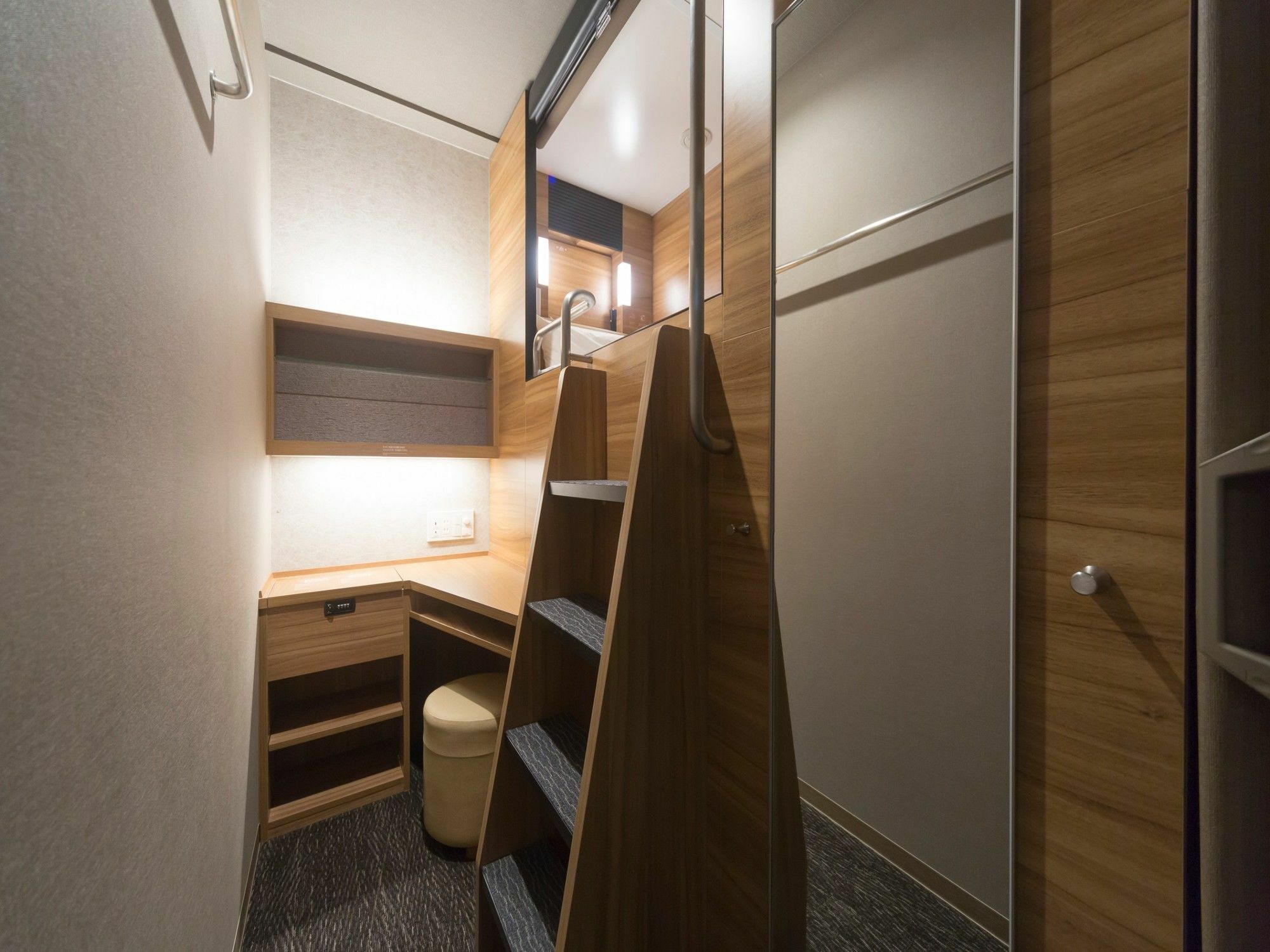 Global Cabin Tokyo Suidobashi Tóquio Exterior foto
